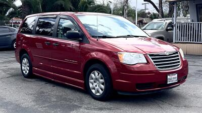 2008 Chrysler Town & Country LX  