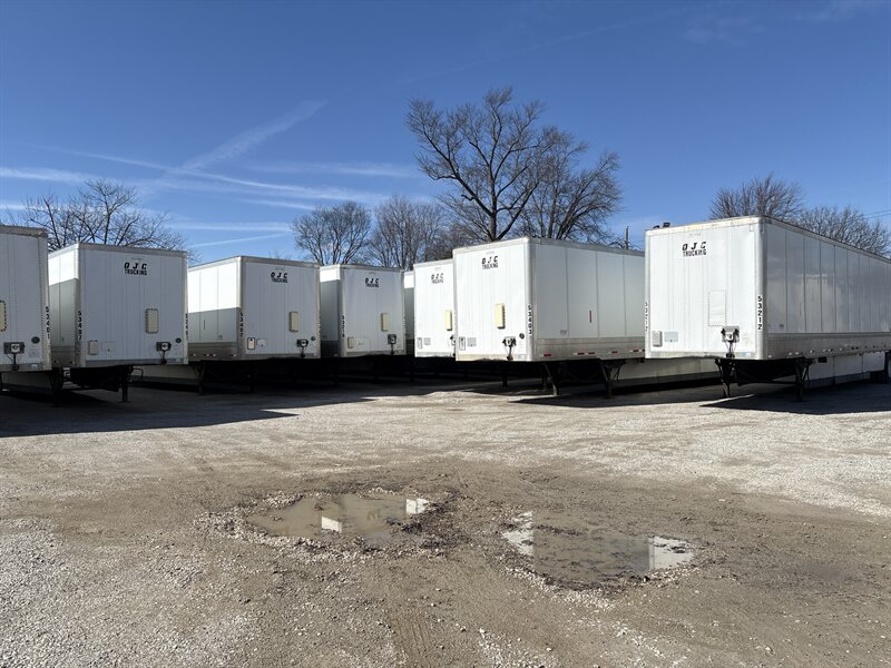 1983 Wabash National Semi Trailer   - Photo 1 - Rushville, IN 46173