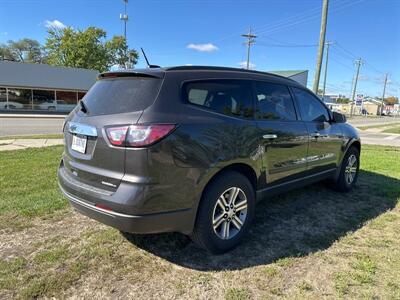 2017 Chevrolet Traverse LS   - Photo 6 - Rushville, IN 46173