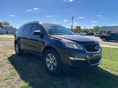 2017 Chevrolet Traverse LS   - Photo 4 - Rushville, IN 46173