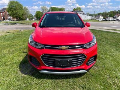 2020 Chevrolet Trax LT   - Photo 3 - Rushville, IN 46173