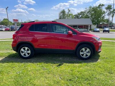 2020 Chevrolet Trax LT   - Photo 7 - Rushville, IN 46173