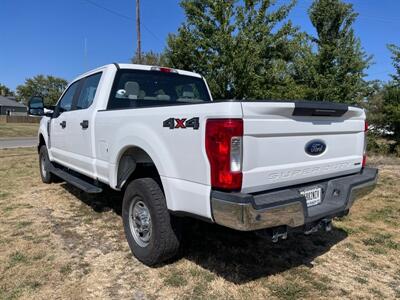 2017 Ford F-250 Super Duty XL   - Photo 8 - Rushville, IN 46173