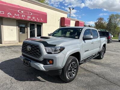 2020 Toyota Tacoma TRD   - Photo 2 - Rushville, IN 46173
