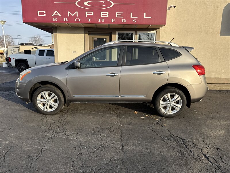 2013 Nissan Rogue SV  