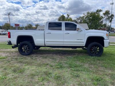 2015 GMC Sierra 3500HD Denali   - Photo 5 - Rushville, IN 46173