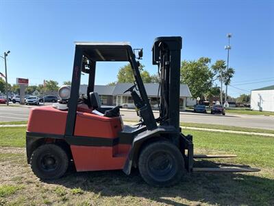 1997 Fork Lift Yale   - Photo 5 - Rushville, IN 46173