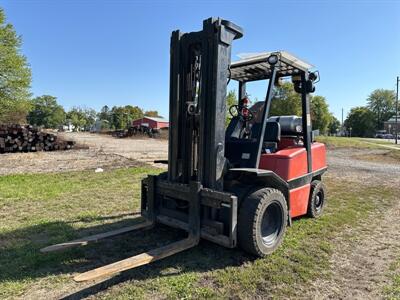 1997 Fork Lift Yale   - Photo 2 - Rushville, IN 46173