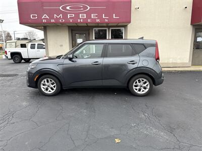 2022 Kia Soul LX   - Photo 1 - Rushville, IN 46173
