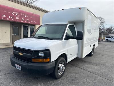 2015 Chevrolet Express Commercial Cutaway Box Van   - Photo 2 - Rushville, IN 46173