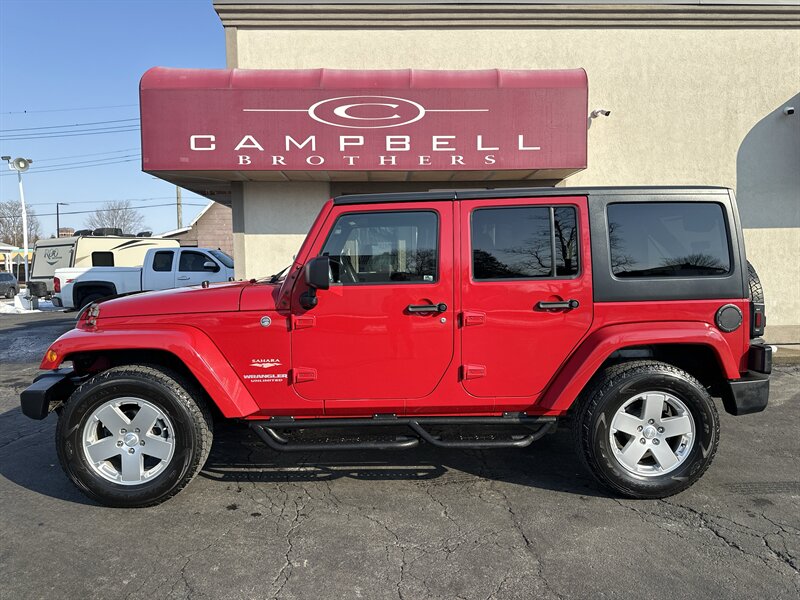 2011 Jeep Wrangler Unlimited Sahara  