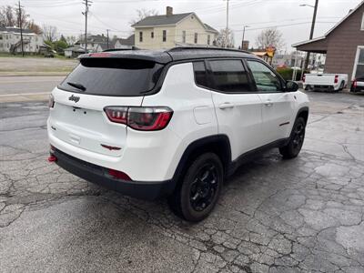 2023 Jeep Compass Trailhawk   - Photo 5 - Rushville, IN 46173