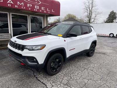 2023 Jeep Compass Trailhawk   - Photo 2 - Rushville, IN 46173