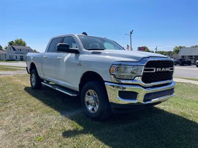 2022 RAM 2500 Big Horn   - Photo 4 - Rushville, IN 46173