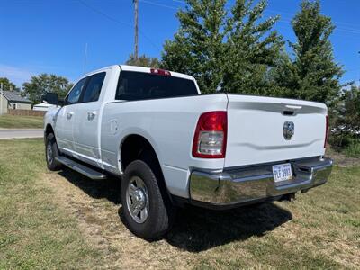 2022 RAM 2500 Big Horn   - Photo 8 - Rushville, IN 46173