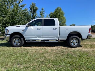 2022 RAM 2500 Big Horn   - Photo 1 - Rushville, IN 46173