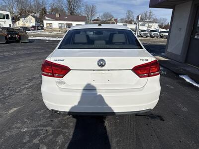 2013 Volkswagen Passat TDI SE   - Photo 6 - Rushville, IN 46173