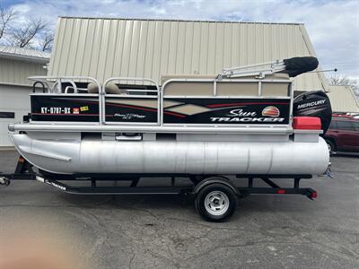 2018 Sun Tracker Bass Buggy