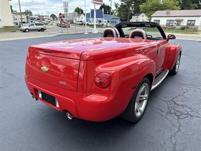 2004 Chevrolet SSR LS   - Photo 17 - Rushville, IN 46173