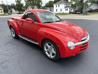 2004 Chevrolet SSR LS   - Photo 4 - Rushville, IN 46173