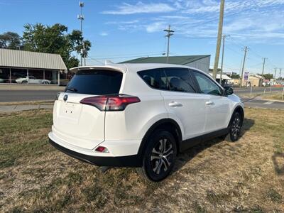 2018 Toyota RAV4 LE   - Photo 6 - Rushville, IN 46173