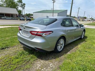 2020 Toyota Camry XLE   - Photo 6 - Rushville, IN 46173