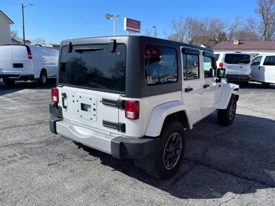 2014 Jeep Wrangler Unlimited Sahara   - Photo 6 - Rushville, IN 46173