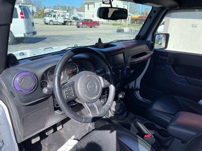 2014 Jeep Wrangler Unlimited Sahara   - Photo 10 - Rushville, IN 46173