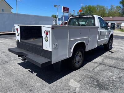 2008 Ford F-350 XL   - Photo 6 - Rushville, IN 46173