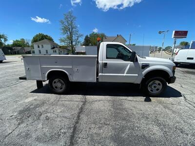 2008 Ford F-350 XL   - Photo 5 - Rushville, IN 46173