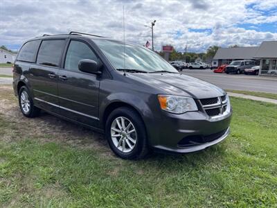 2016 Dodge Grand Caravan SXT   - Photo 4 - Rushville, IN 46173