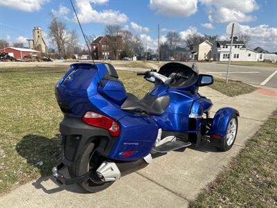 2012 CanAm Spyder RT SE5   - Photo 2 - Rushville, IN 46173
