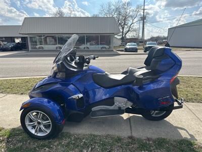 2012 CanAm Spyder RT SE5   - Photo 5 - Rushville, IN 46173