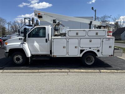 2004 GMC C4500 4500 Base Sedan