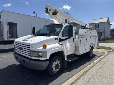 2004 GMC C4500 4500 Base - Photo 2 - Rushville, IN 46173