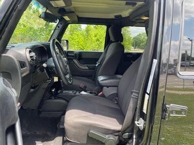 2015 Jeep Wrangler Unlimited Sport   - Photo 10 - Rushville, IN 46173