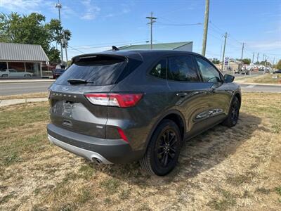 2020 Ford Escape Hybrid SE Sport   - Photo 6 - Rushville, IN 46173