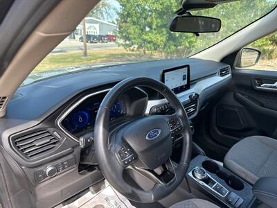 2020 Ford Escape Hybrid SE Sport   - Photo 10 - Rushville, IN 46173