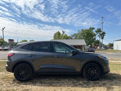 2020 Ford Escape Hybrid SE Sport   - Photo 5 - Rushville, IN 46173