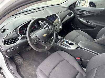 2023 Chevrolet Malibu LT   - Photo 9 - Rushville, IN 46173