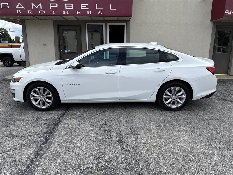 2023 Chevrolet Malibu LT   - Photo 1 - Rushville, IN 46173