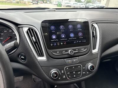 2023 Chevrolet Malibu LT   - Photo 11 - Rushville, IN 46173