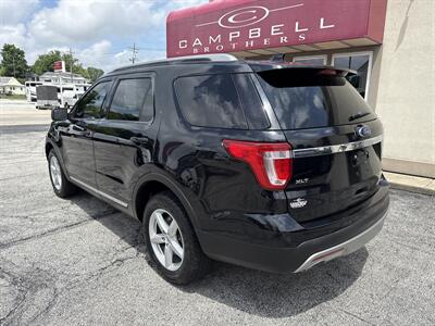 2017 Ford Explorer XLT   - Photo 8 - Rushville, IN 46173