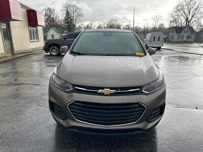 2022 Chevrolet Trax LS   - Photo 3 - Rushville, IN 46173