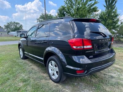 2012 Dodge Journey SXT   - Photo 8 - Rushville, IN 46173