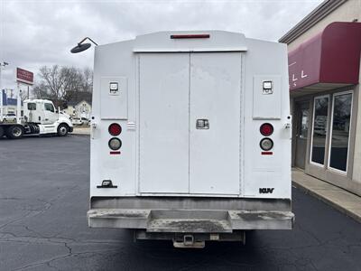 2012 Chevrolet Express 3500 - Photo 6 - Rushville, IN 46173