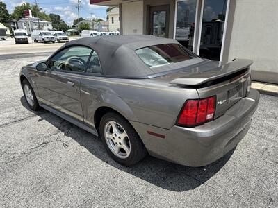 2002 Ford Mustang Deluxe   - Photo 8 - Rushville, IN 46173