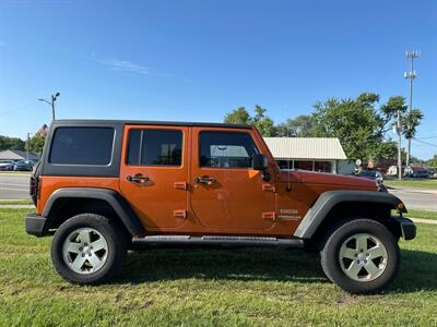 2011 Jeep Wrangler Unlimited Sport   - Photo 5 - Rushville, IN 46173