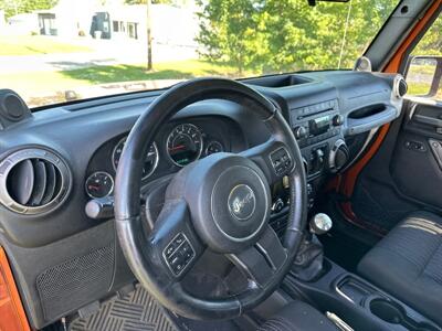 2011 Jeep Wrangler Unlimited Sport   - Photo 10 - Rushville, IN 46173