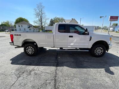 2017 Ford F-250 Super Duty XL   - Photo 5 - Rushville, IN 46173
